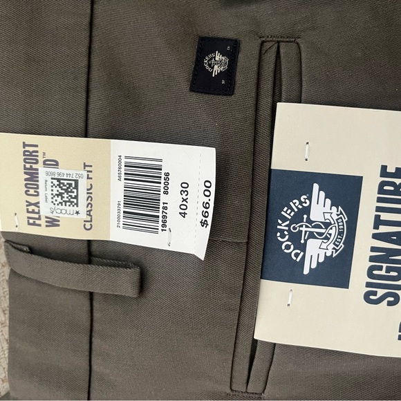 Dockers from Macys
Size 42x30
Two colors
Classic fit - Picture 3 of 5